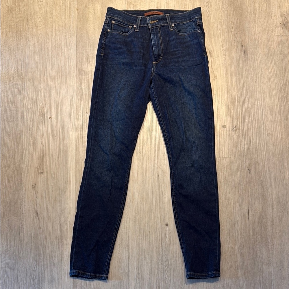 Joe’s Jeans The Charlie High Rise Ankle Skinny Jeans in Tania